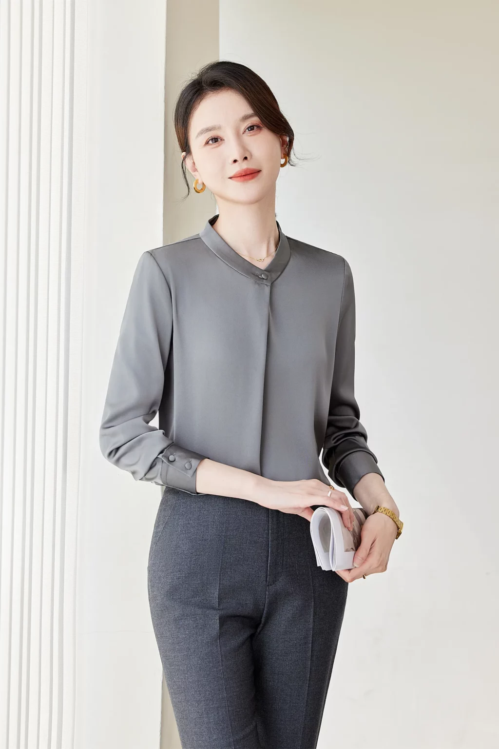 PN4043_9 เสื้อเชิ้ตทำงานผู้หญิงสีเทาคอกลมแขนยาว