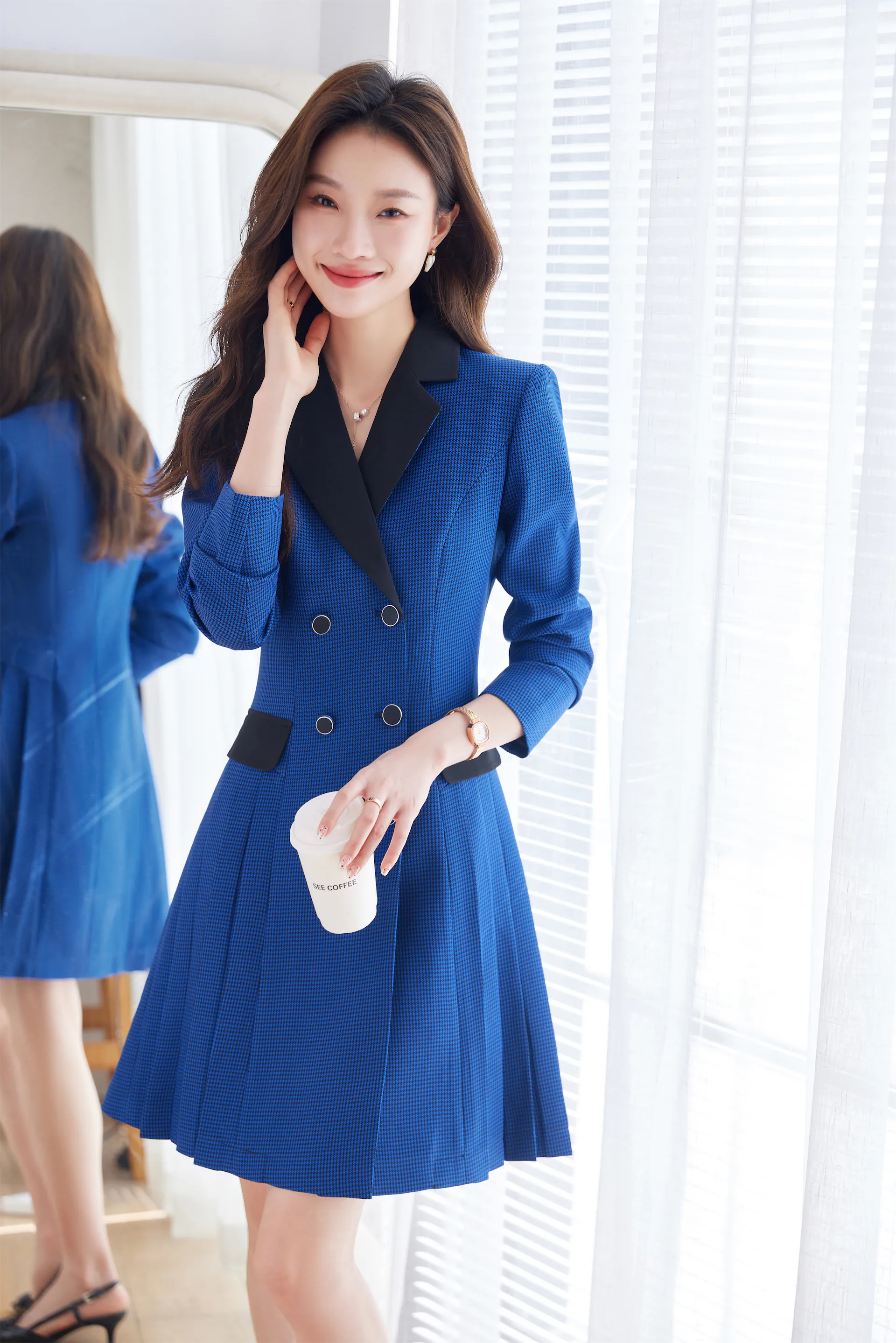 PN4059-6 เดรสทำงานผู้หญิงสีน้ำเงินแต่งคอปกดำแขนยาวแต่งกระดุม