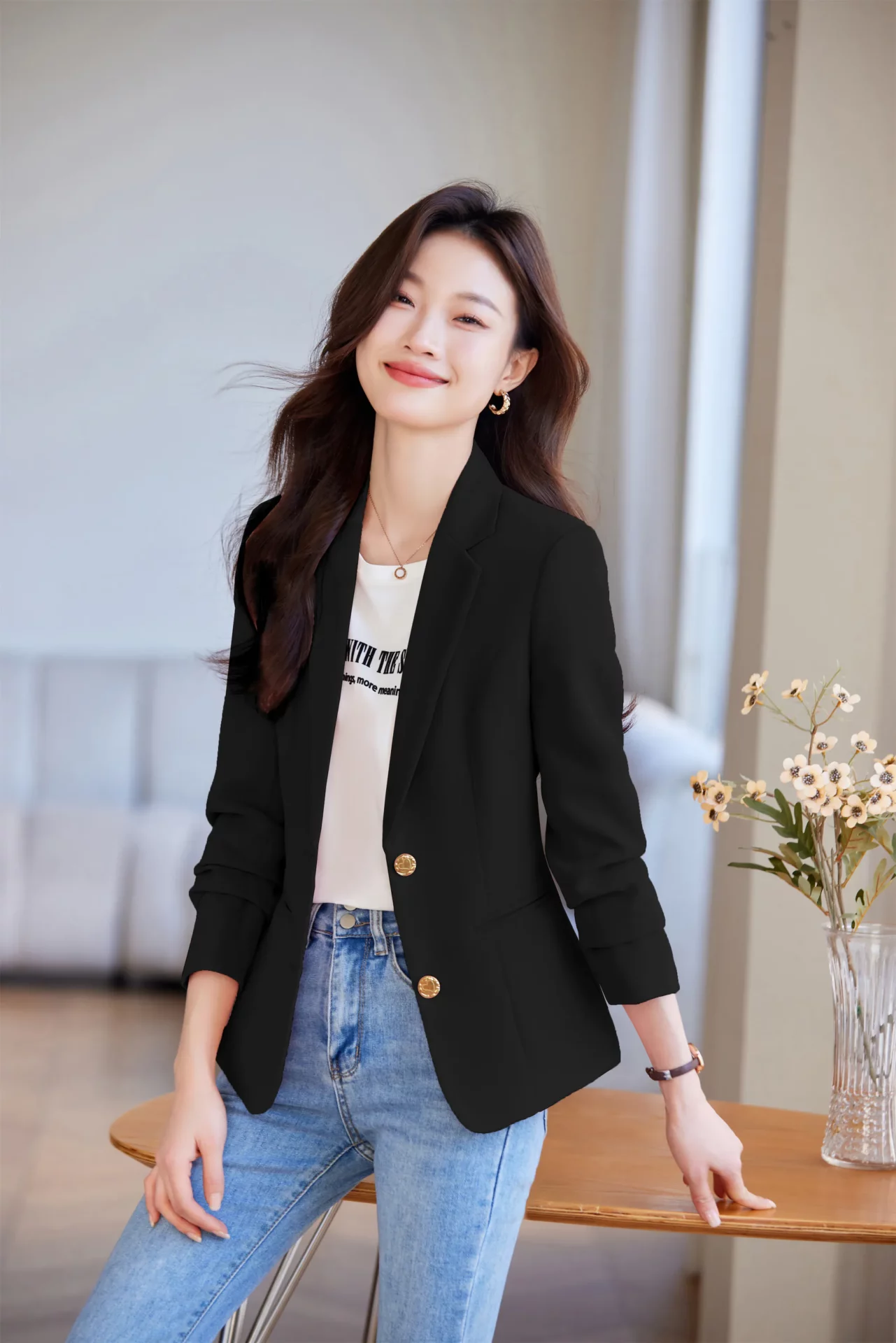 PN4062-4 เสื้อเบลเซอร์ผู้หญิงสีดำปกป้านแต่งกระดุมทองแขนยาว