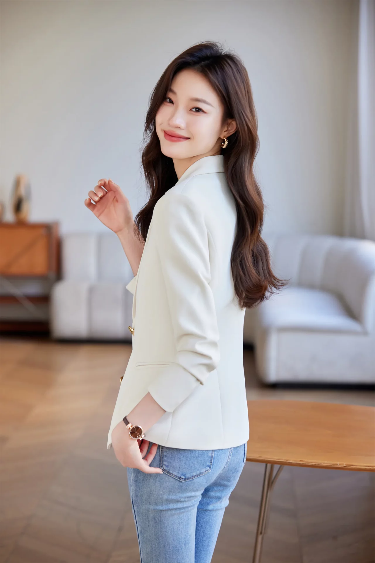 PN4063-10 เสื้อเบลเซอร์ผู้หญิงสีขาวปกป้านแต่งกระดุมทองแขนยาว