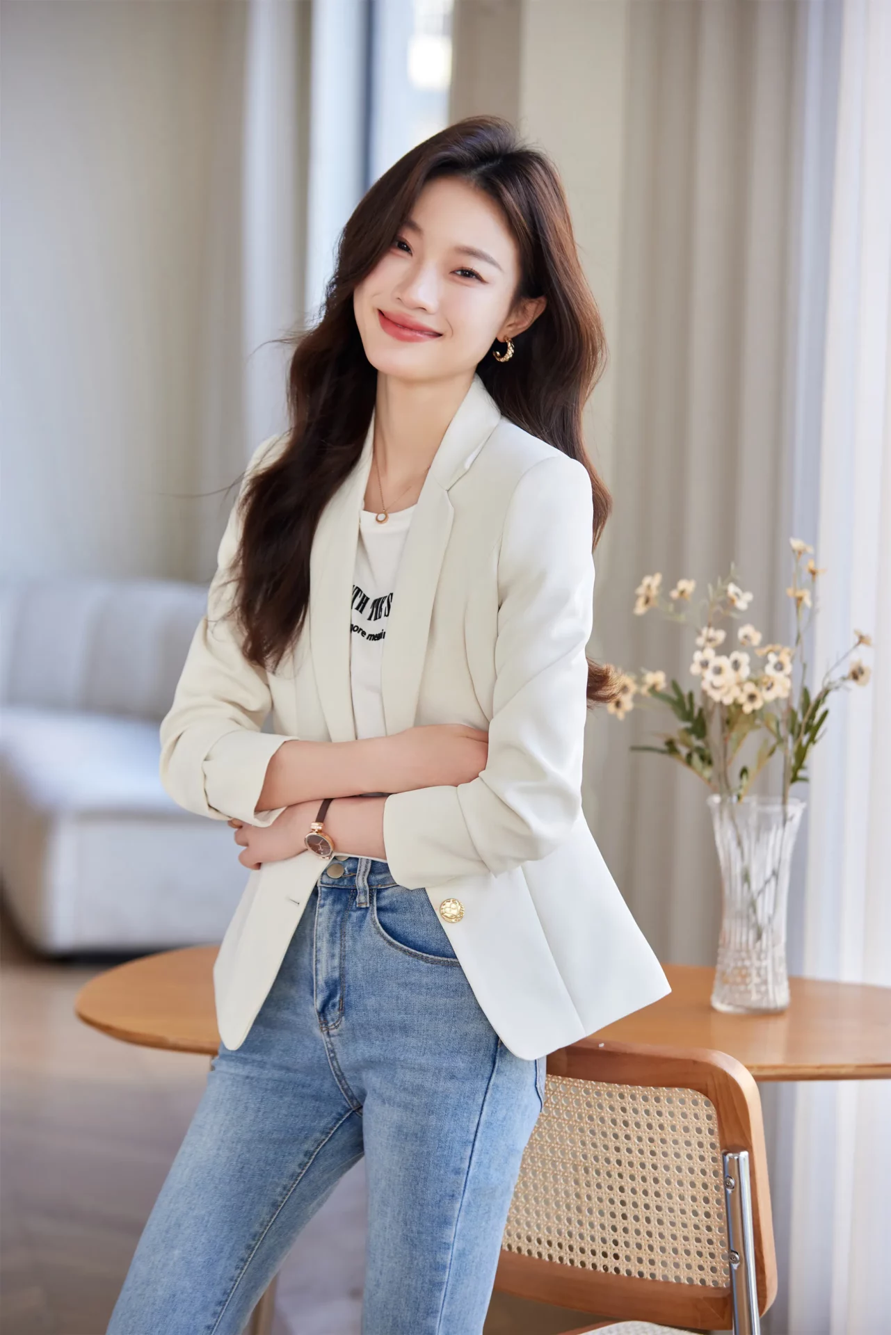 PN4063-7 เสื้อเบลเซอร์ผู้หญิงสีขาวปกป้านแต่งกระดุมทองแขนยาว
