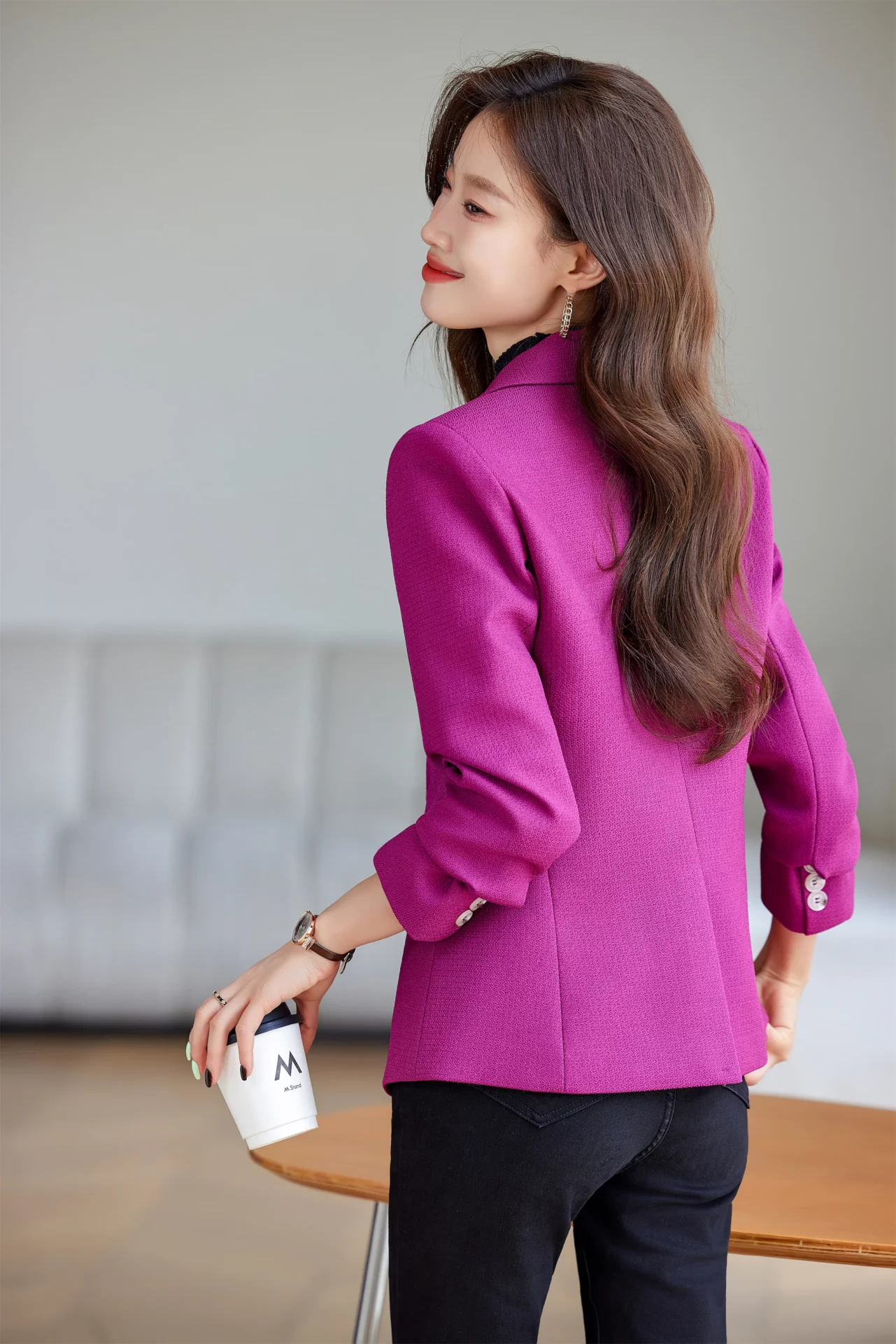 PN4064-7 เสื้อเบลเซอร์ผู้หญิงสีชมพูปกป้านแต่งกระเป๋าแขนยาว