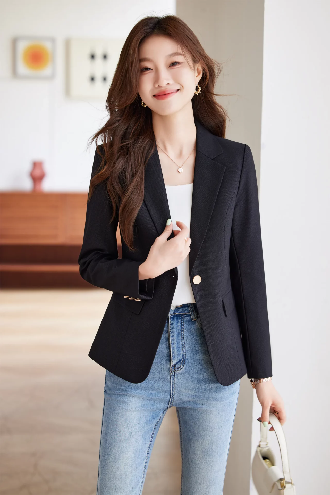 PN4073-1 เสื้อเบลเซอร์ผู้หญิงสีดำปกป้านแต่งกระดุมแขนยาว