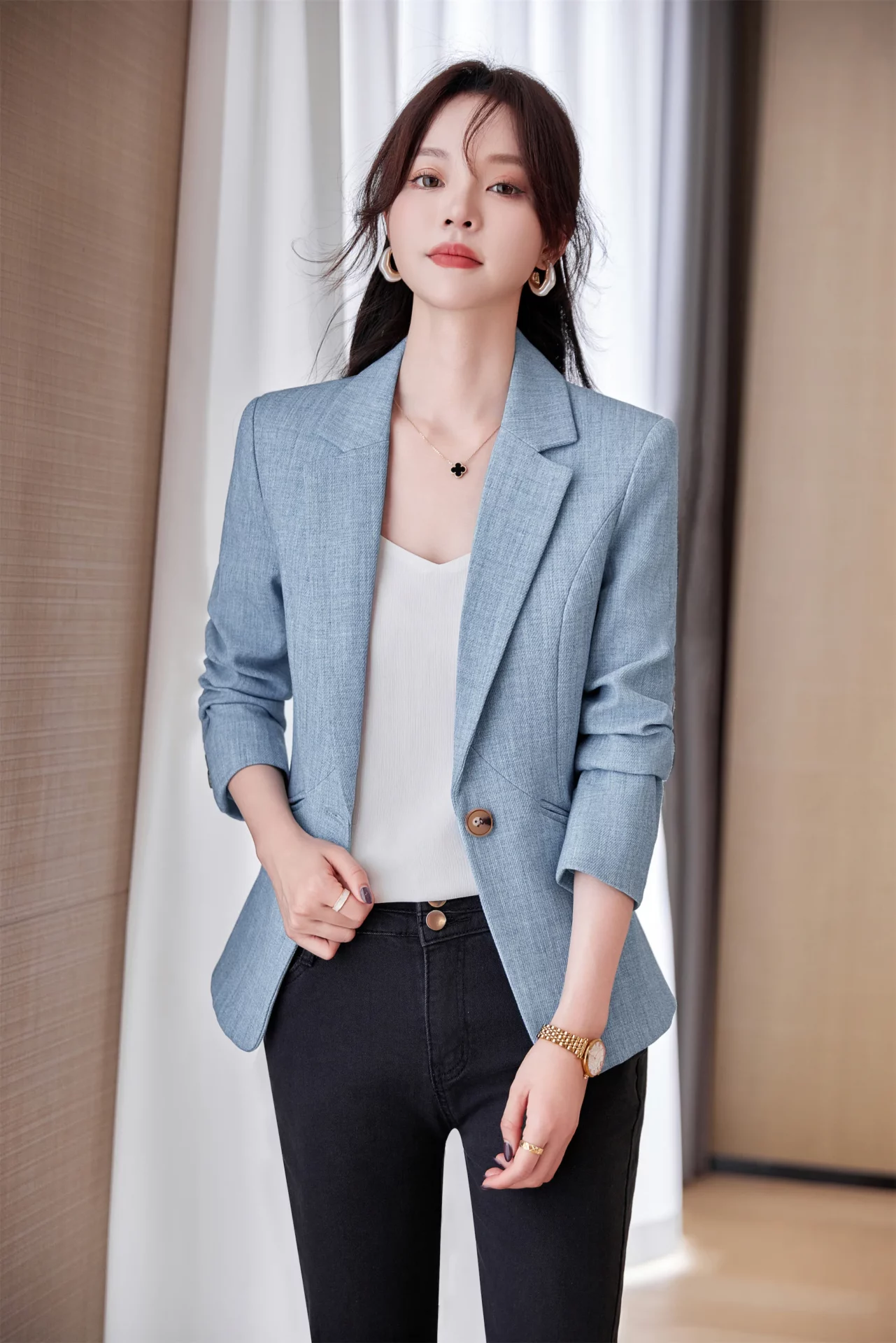 PN4074-6 เสื้อเบลเซอร์ผู้หญิงสีฟ้าปกป้านแต่งกระดุมแขนยาว