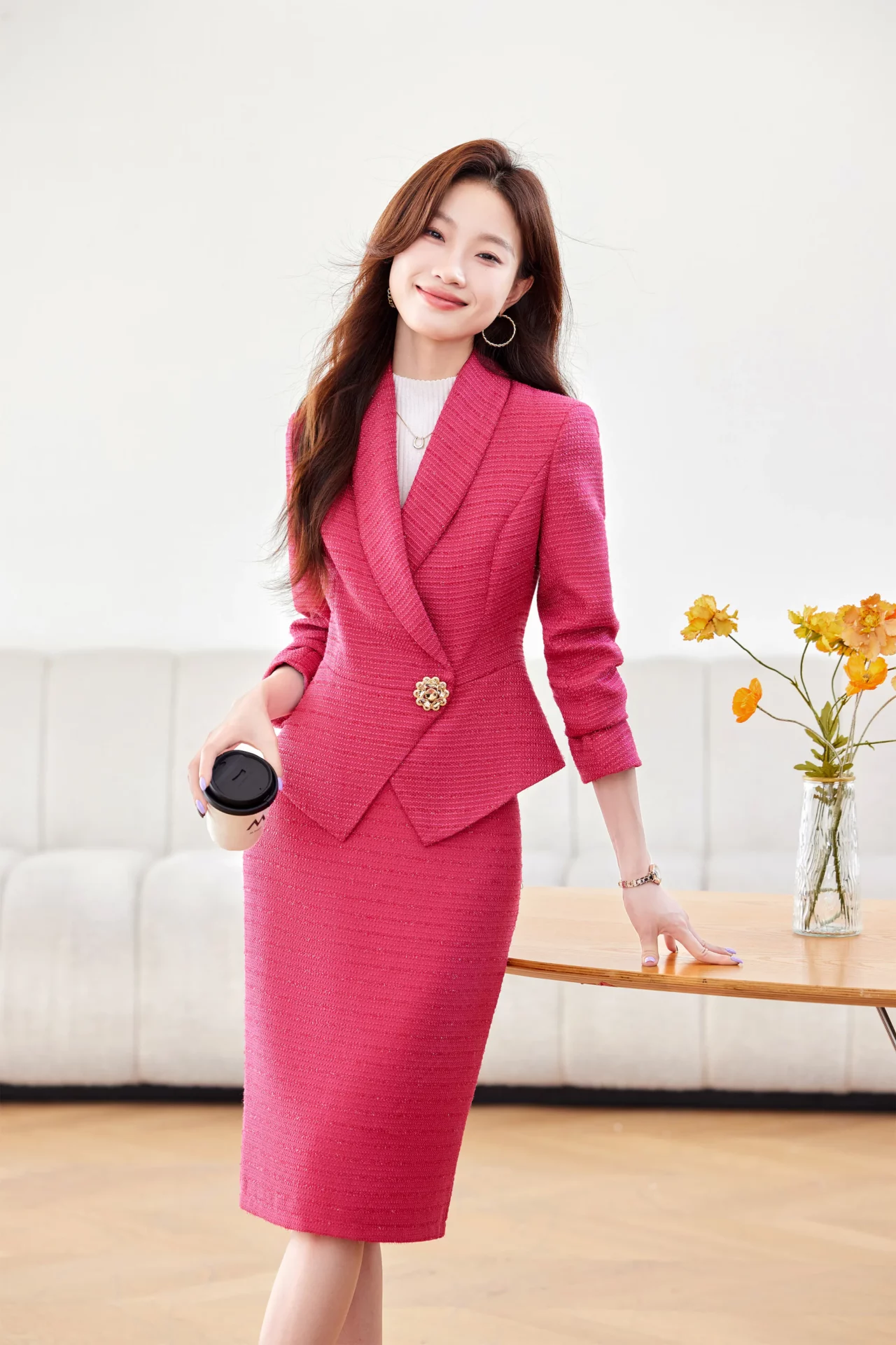 PN4078-7 ชุดสูททำงานผู้หญิงสีชมพูเข้มปกกล้วยแต่งแขนยาวมาพร้อมกระโปรง