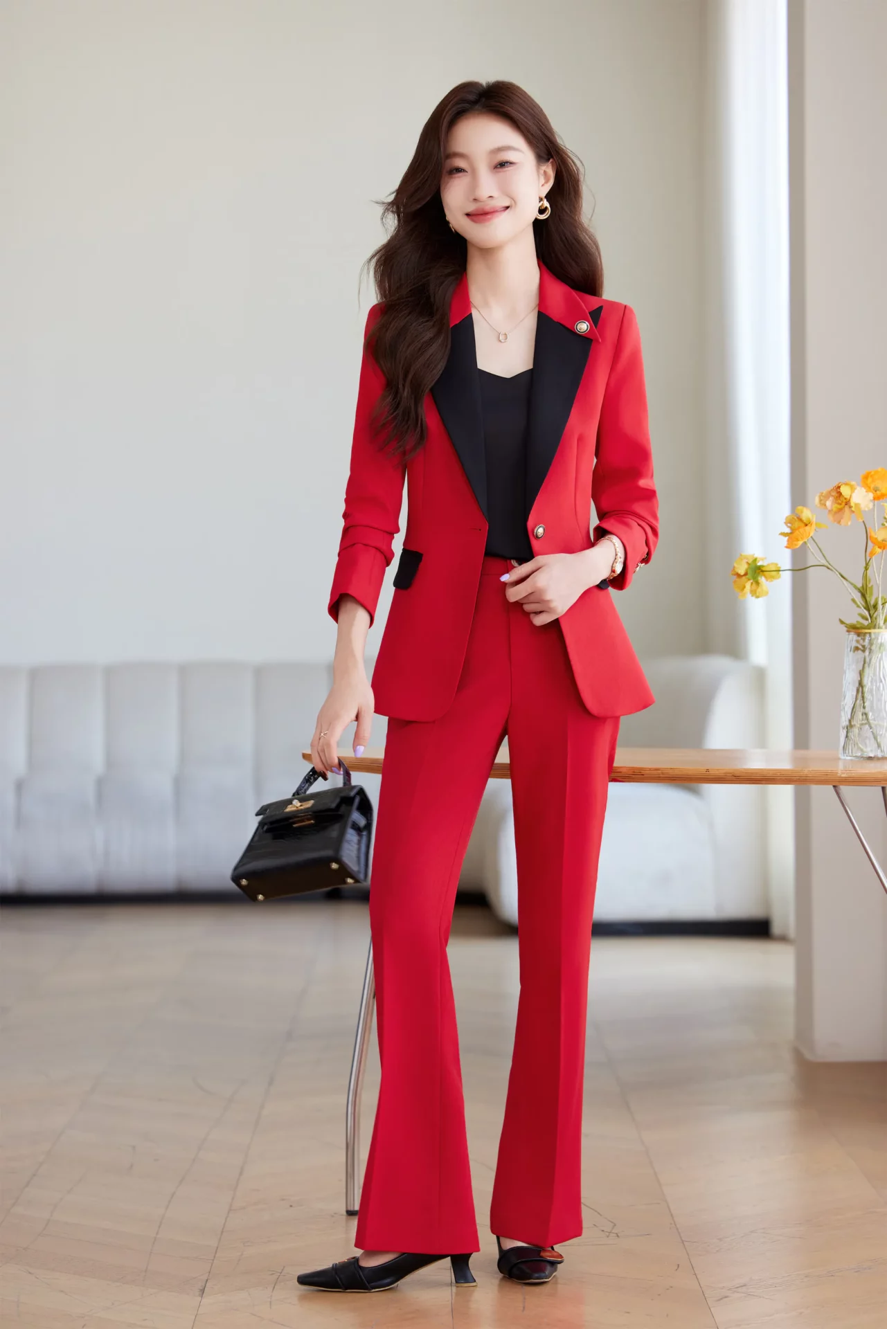PN4085-7 ชุดสูททำงานผู้หญิงสีแดงแต่งปกป้านสีดำแขนยาวมาพร้อมกางเกง
