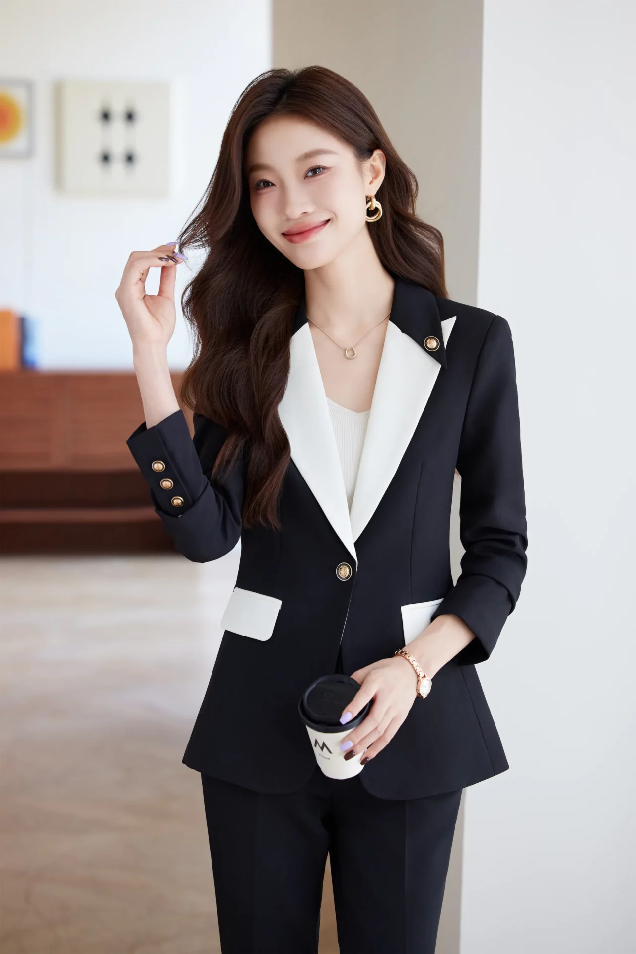 PN4087-3 ชุดสูททำงานผู้หญิงสีดำแต่งปกป้านสีขาวแขนยาวมาพร้อมกางเกง