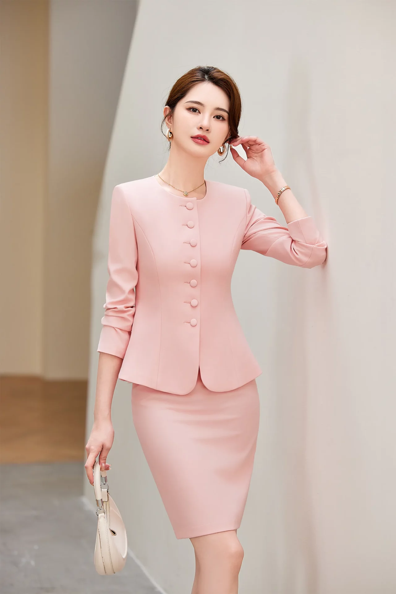 PN4091-6 ชุดสูททำงานผู้หญิงสีชมพูคอกลมแขนยาวมาพร้อมกระโปรง