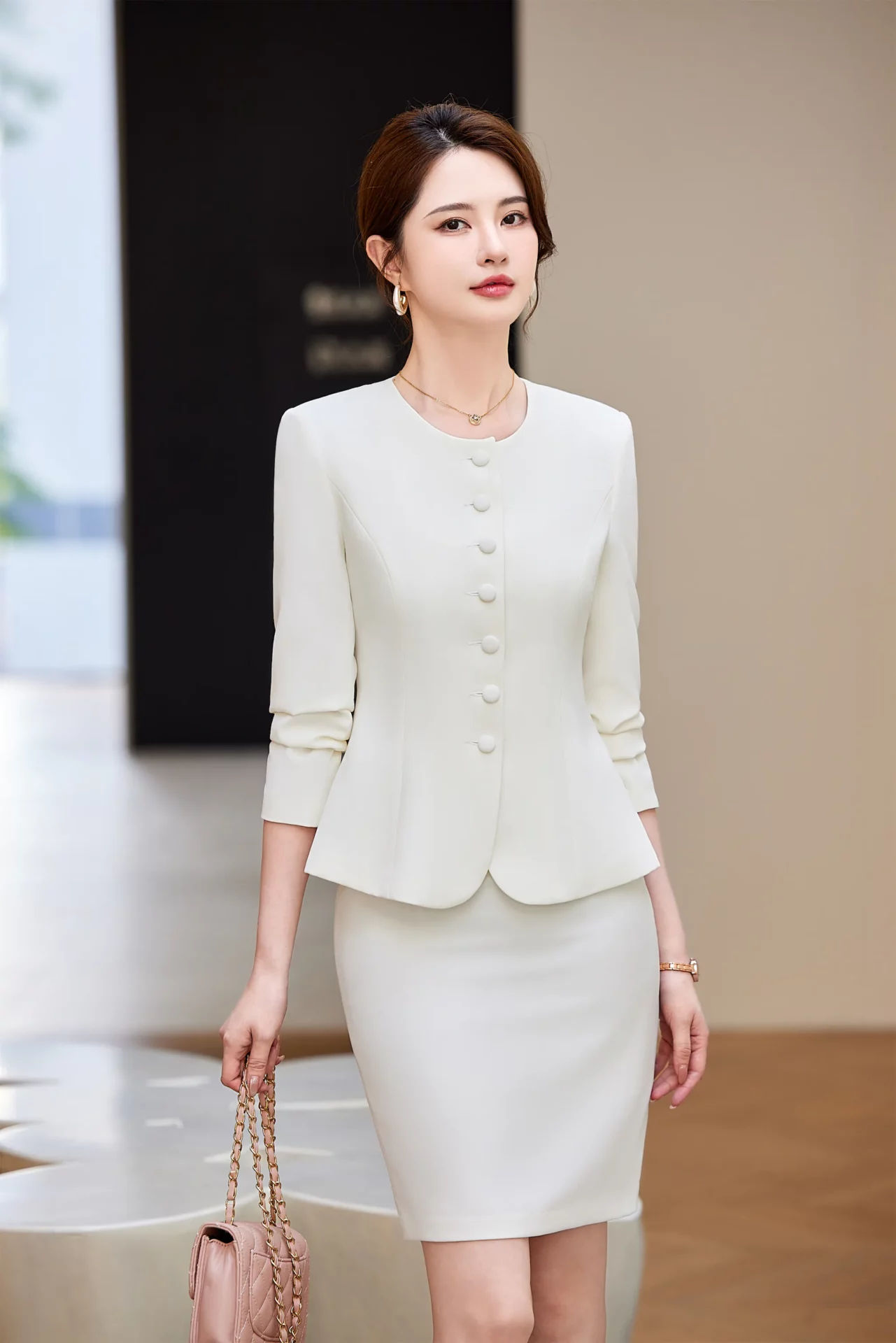 PN4093-3 ชุดสูททำงานผู้หญิงสีครีมคอกลมแขนยาวมาพร้อมกระโปรง