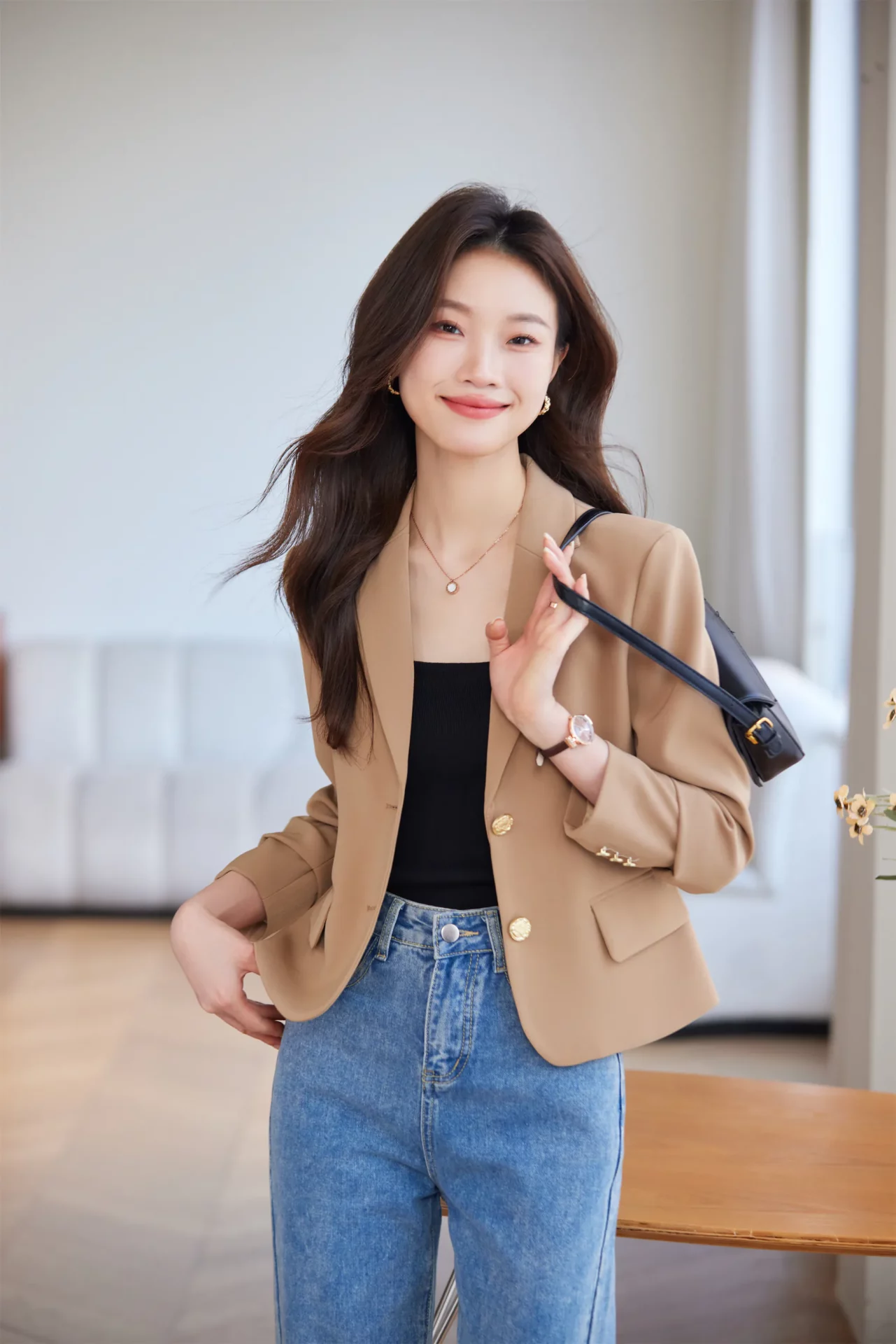 PN3876-4 เสื้อเบลเซอร์ผู้หญิงสีน้ำตาลปกป้านแต่งกระดุมแขนยาว
