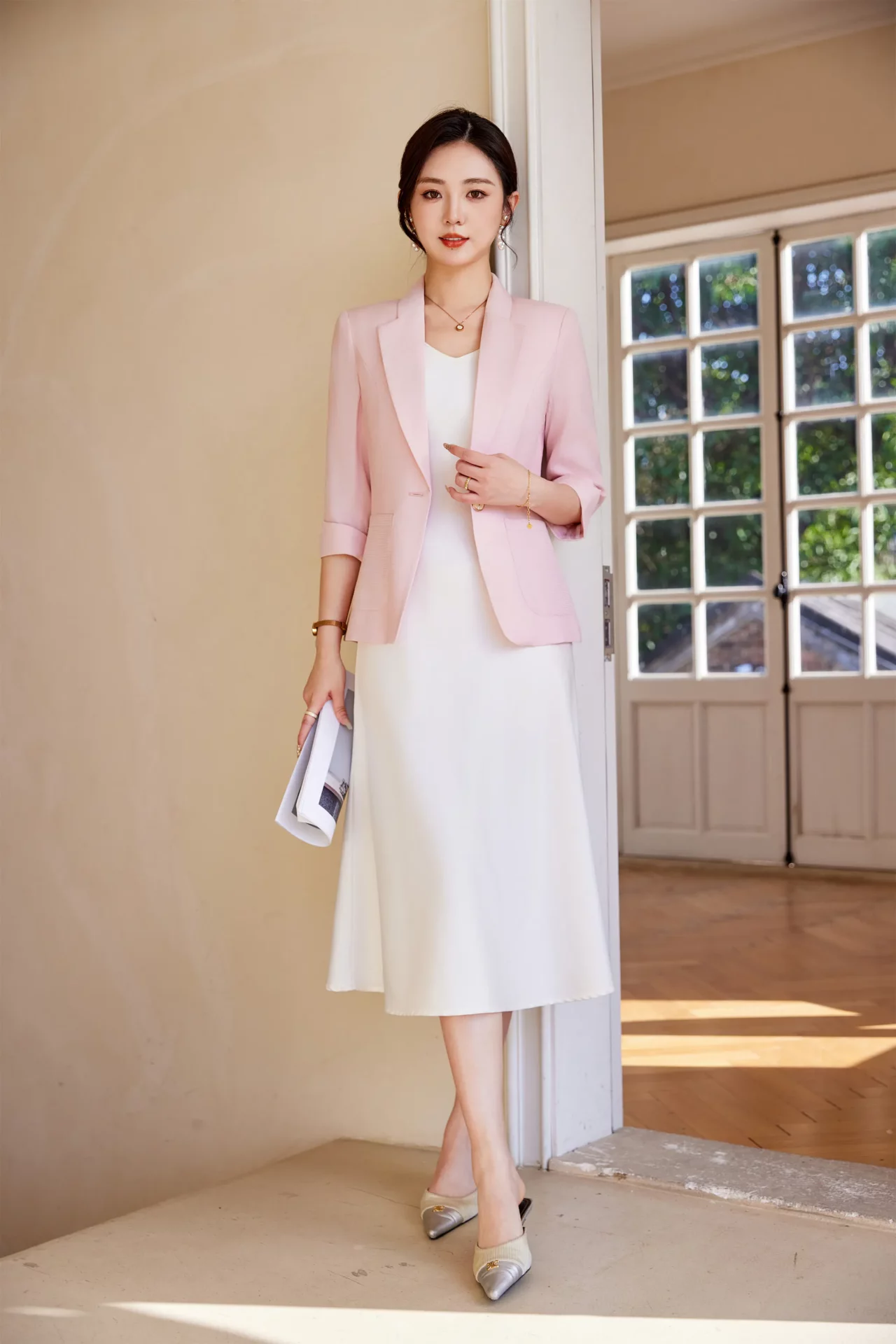 PN5004-8 เสื้อเบลเซอร์ผู้หญิงสีชมพูปกป้านแต่งกระดุมแขนห้าส่วน