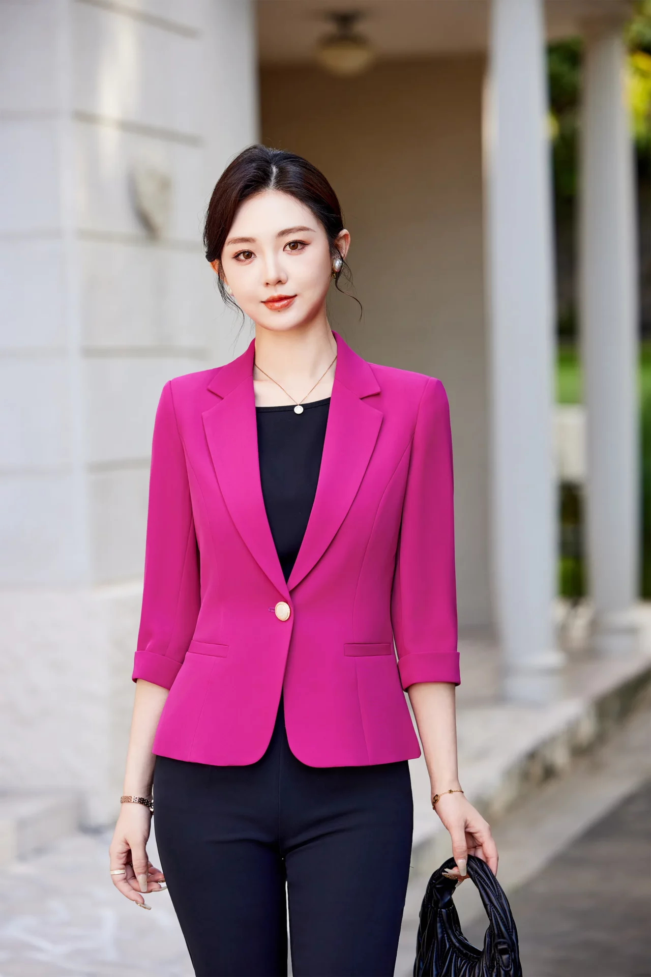 PN5007-1 เสื้อเบลเซอร์ผู้หญิงสีบานเย็นปกป้านแต่งกระดุมแขนห้าส่วน