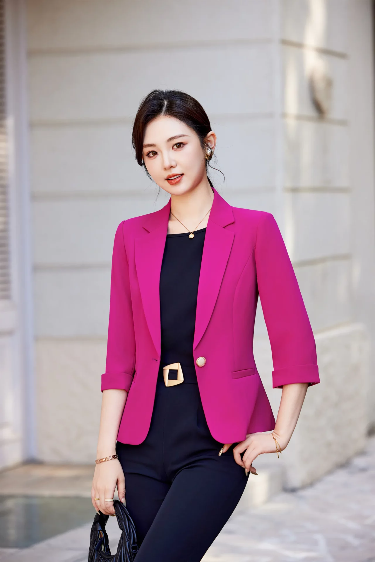 PN5007-5 เสื้อเบลเซอร์ผู้หญิงสีบานเย็นปกป้านแต่งกระดุมแขนห้าส่วน