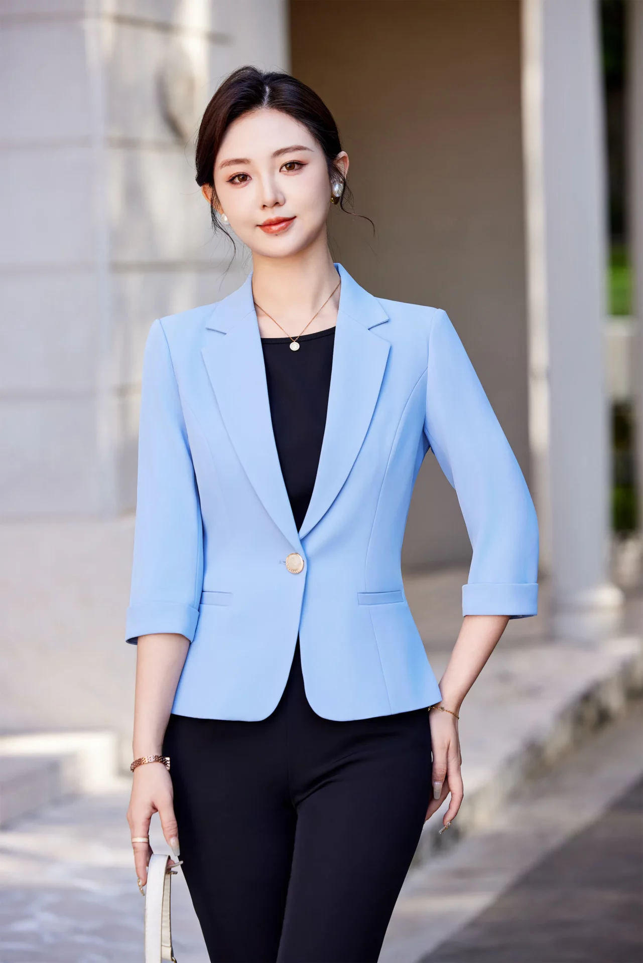 PN5008-1 เสื้อเบลเซอร์ผู้หญิงสีฟ้าปกป้านแต่งกระดุมแขนห้าส่วน