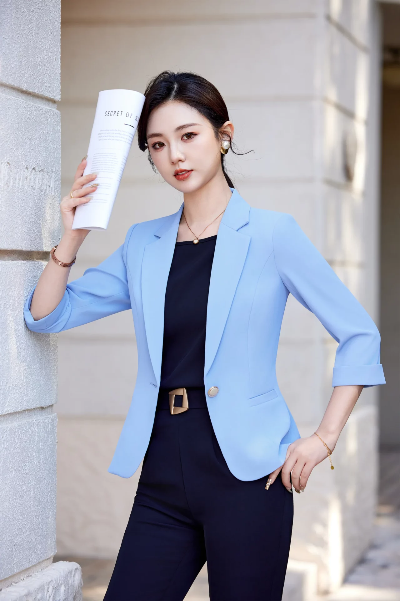 PN5008-6 เสื้อเบลเซอร์ผู้หญิงสีฟ้าปกป้านแต่งกระดุมแขนห้าส่วน