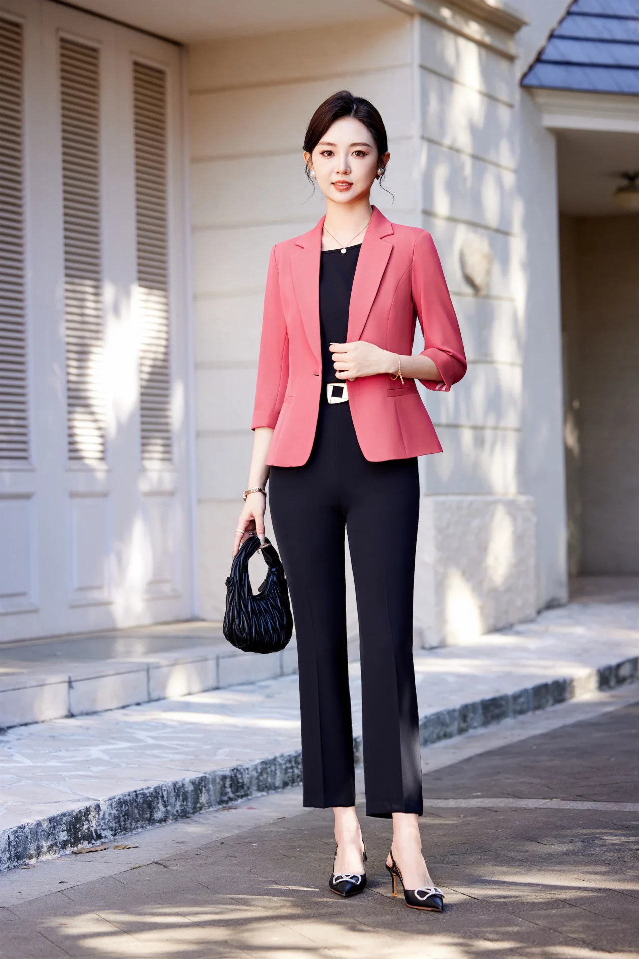 PN5009-3 เสื้อเบลเซอร์ผู้หญิงสีกุหลาบปกป้านแต่งกระดุมแขนห้าส่วน