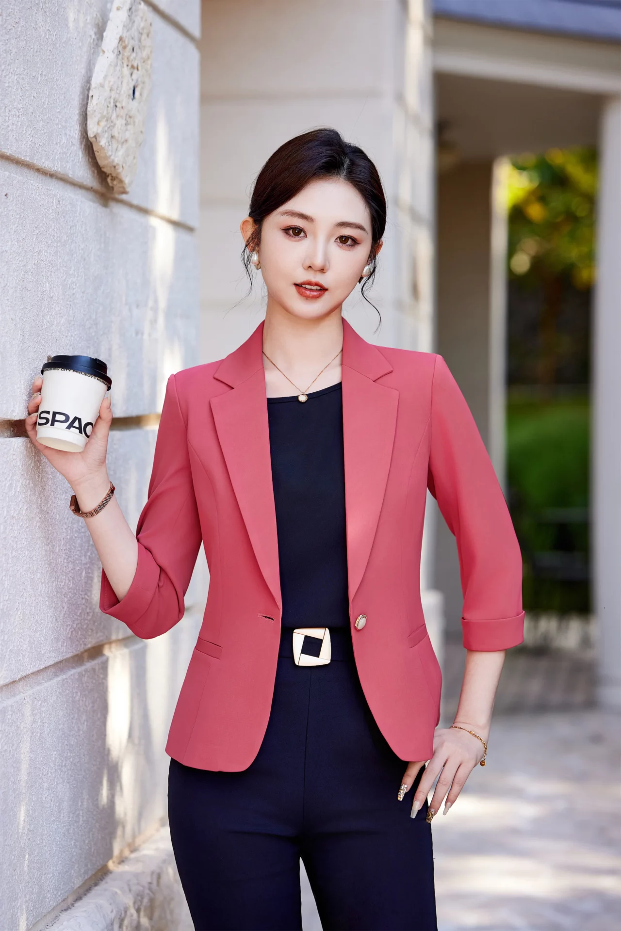 PN5009-6 เสื้อเบลเซอร์ผู้หญิงสีกุหลาบปกป้านแต่งกระดุมแขนห้าส่วน