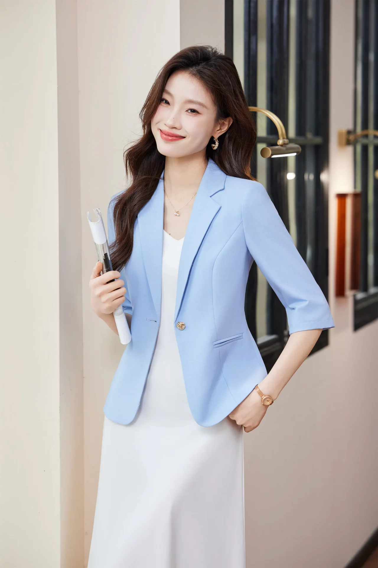 PN5015-6 เสื้อเบลเซอร์ผู้หญิงสีฟ้าปกป้านแต่งกระดุมทองแขนสามส่วน