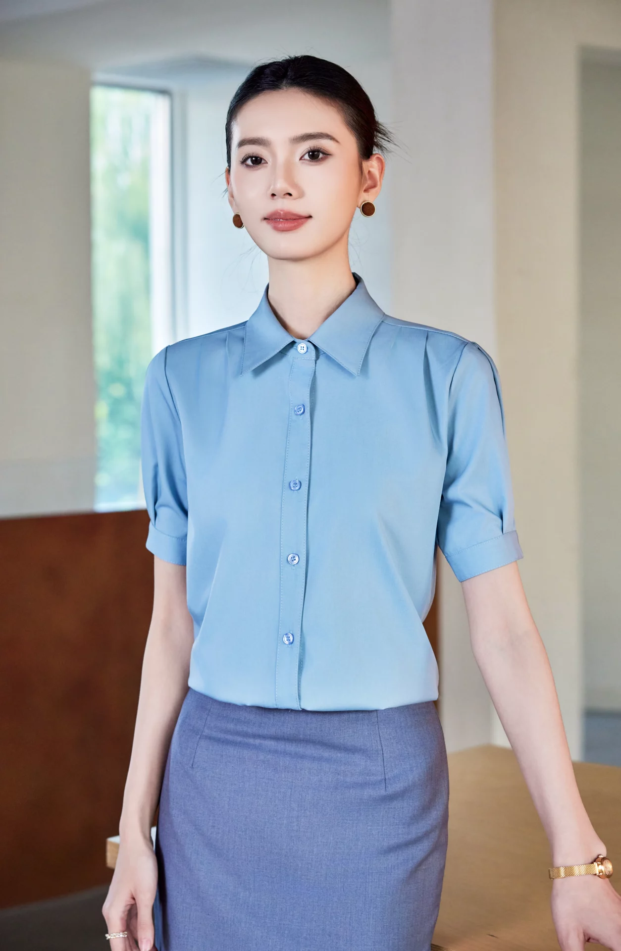 PN5020-7 เสื้อเชิ้ตทำงานผู้หญิงสีเทาอมฟ้าคอปกแต่งจีบแขนสั้น