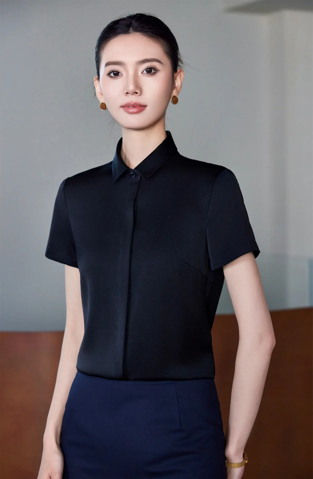 PN5027-8 เสื้อเชิ้ตทำงานผู้หญิงสีดำคอปกแขนสั้น