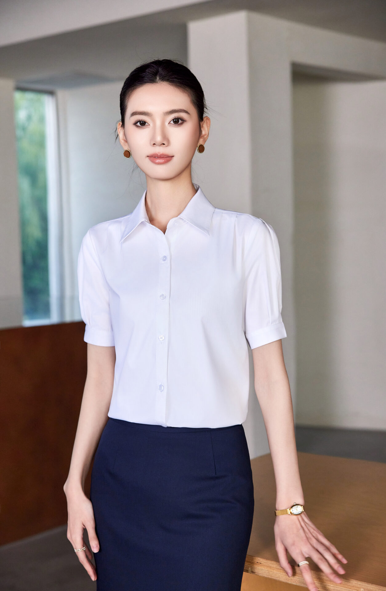 未命名会话26178 เสื้อเชิ้ตทำงานผู้หญิงสีขาวคอปกแต่งจีบแขนสั้น