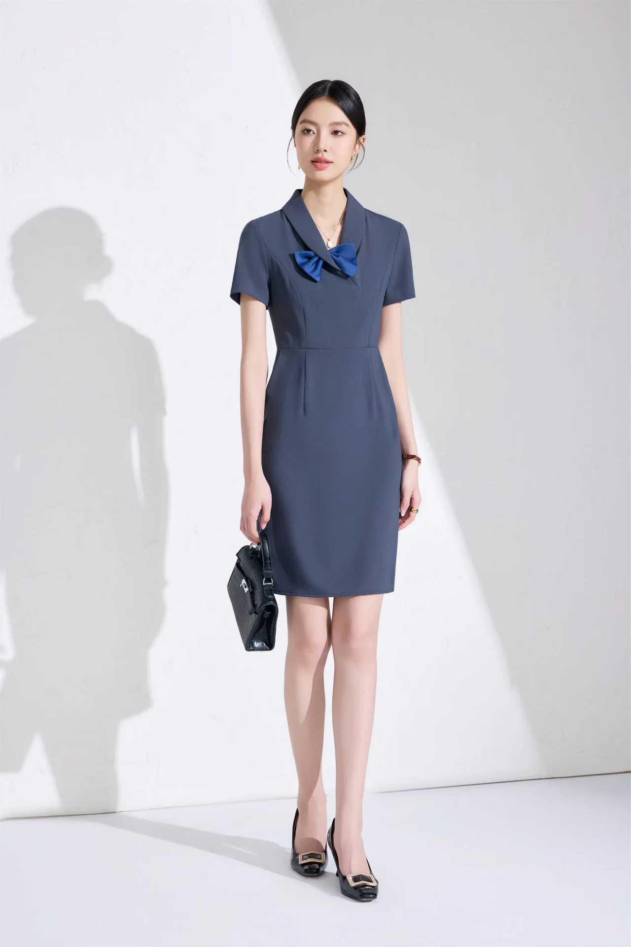 PN5067-5 เดรสทำงานผู้หญิงสีเทาแต่งปกมาพร้อมโบว์แขนสั้น