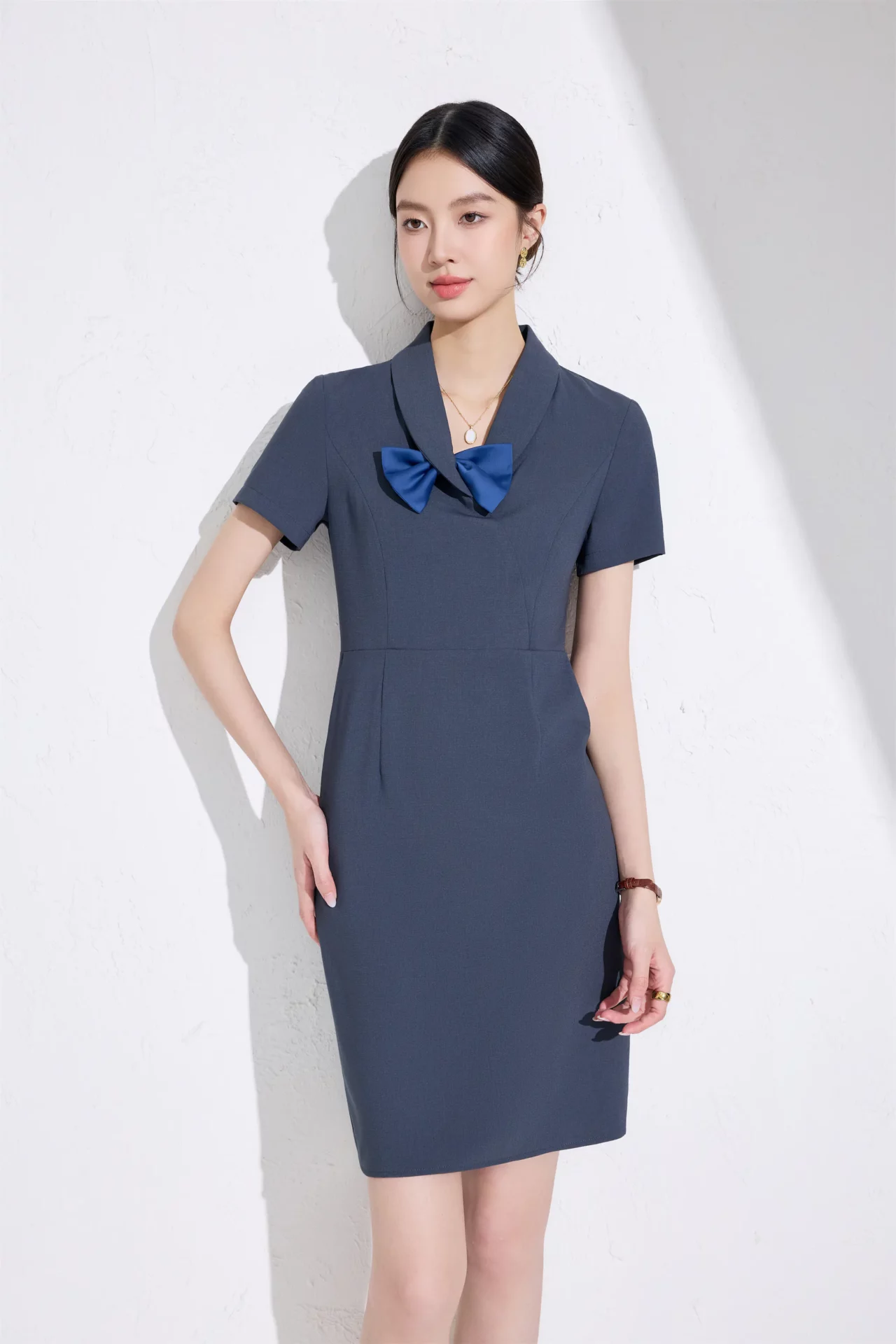 PN5067-8 เดรสทำงานผู้หญิงสีเทาแต่งปกมาพร้อมโบว์แขนสั้น